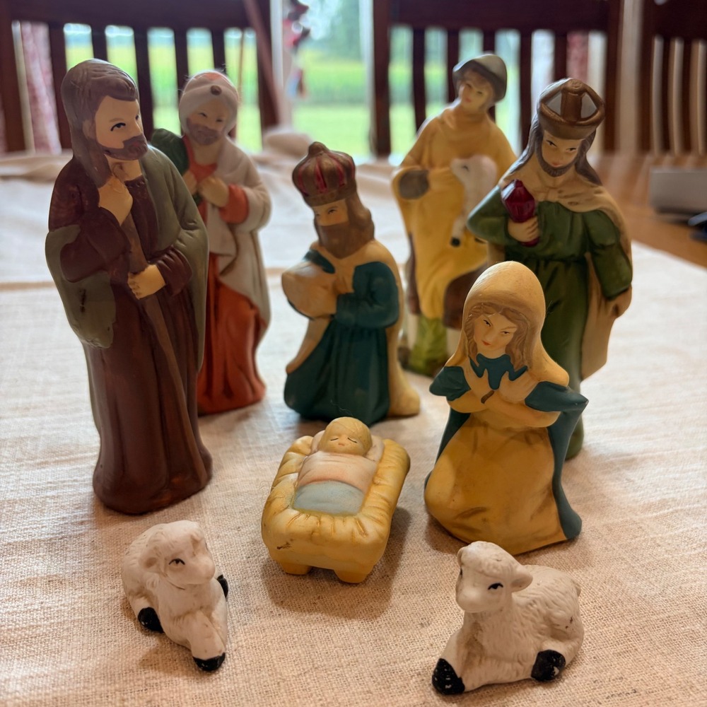 Vintage Style Matte Ceramic Nativity Set 8 Piece Manger Scene Figures 4.75"